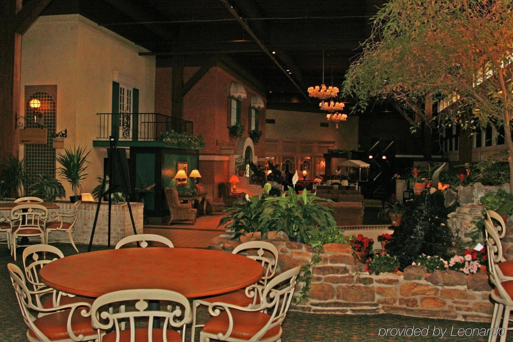 Holiday Inn Perrysburg French Quarter Dalaman gambar